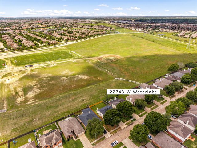 22743 W Waterlake Drive, Richmond, TX 77406
