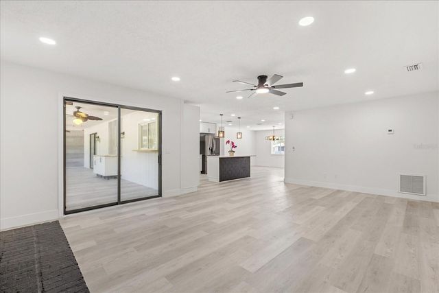 918 N ATMORE CIRCLE, Deltona, FL 32725