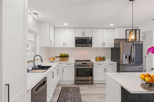 918 N ATMORE CIRCLE, Deltona, FL 32725