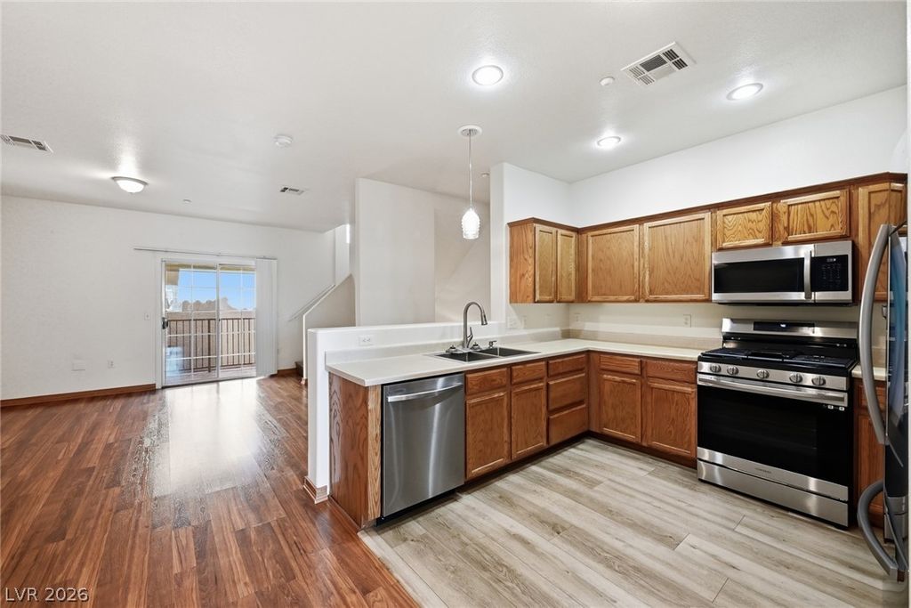 5935 Nuevo Leon Street 7, North Las Vegas, NV 89031 — photo 5