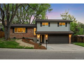 813 W Geddes Cir, Littleton, CO 80120