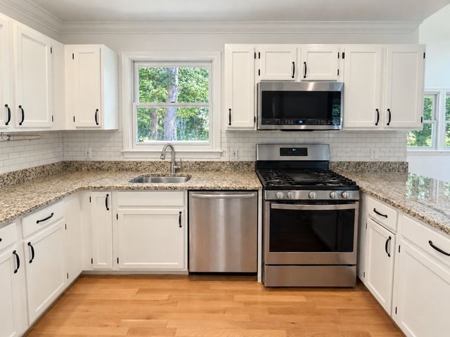 39 Elm Ridge Rd, Stow, MA 01775