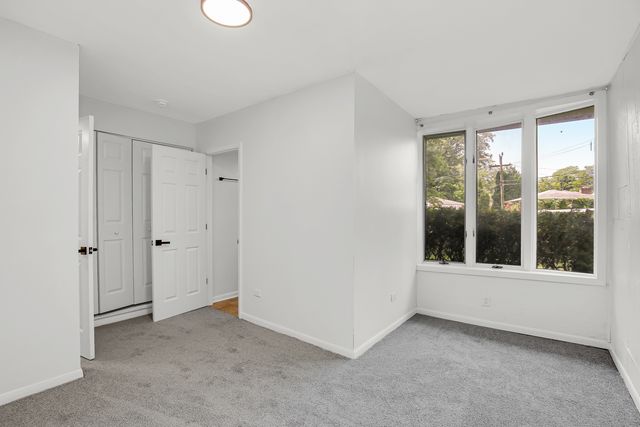 18548 Lyn Court, Homewood, IL 60430