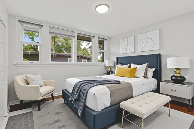 18548 Lyn Court, Homewood, IL 60430