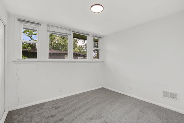 18548 Lyn Court, Homewood, IL 60430