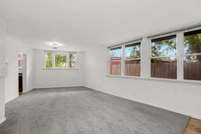 18548 Lyn Court, Homewood, IL 60430