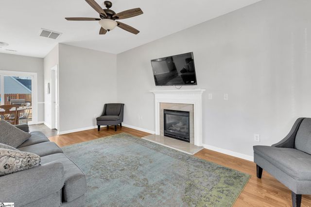 332 Capstone Lane, Spartanburg, SC 29301