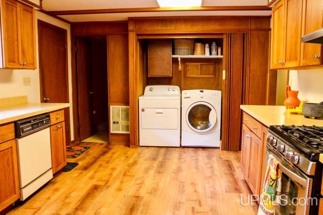 21703 Peepsock Road, Houghton, MI 49931