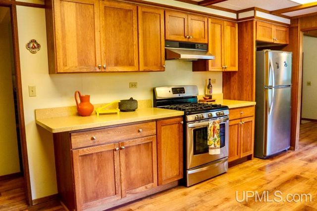 21703 Peepsock Road, Houghton, MI 49931