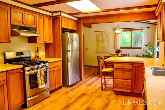 21703 Peepsock Road, Houghton, MI 49931