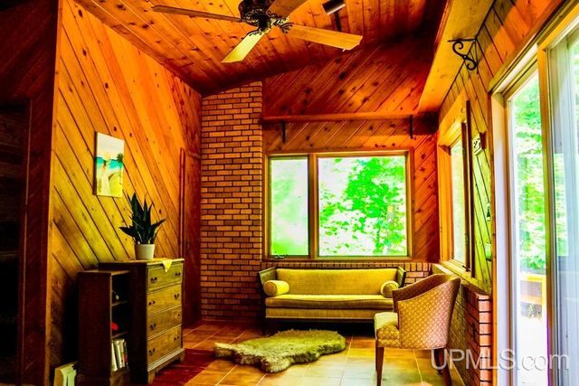 21703 Peepsock Road, Houghton, MI 49931