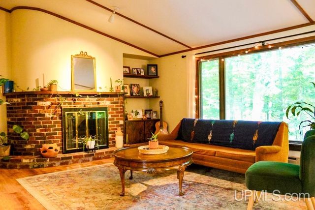 21703 Peepsock Road, Houghton, MI 49931