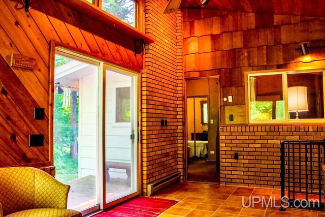 21703 Peepsock Road, Houghton, MI 49931