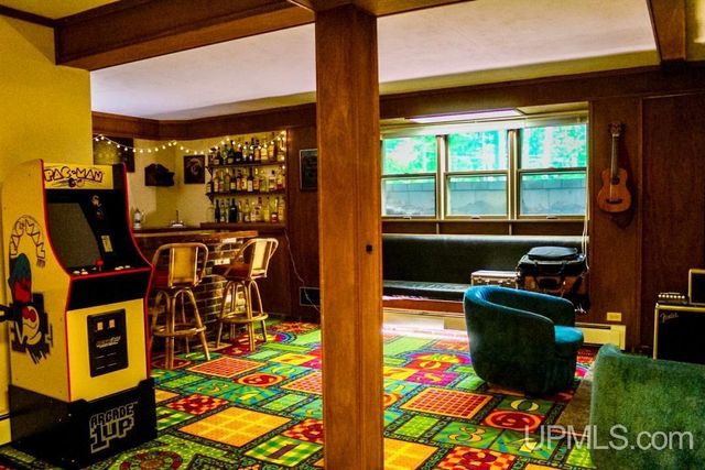 21703 Peepsock Road, Houghton, MI 49931