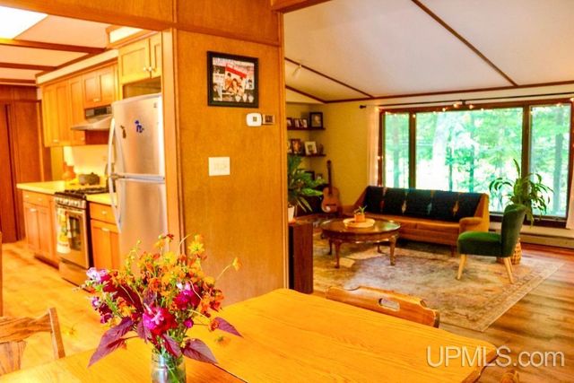 21703 Peepsock Road, Houghton, MI 49931