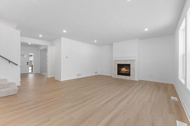 7551 Upper 42nd Street N, Oakdale, MN 55128