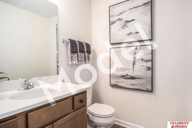 10706 Portage Drive, Papillion, NE 68046