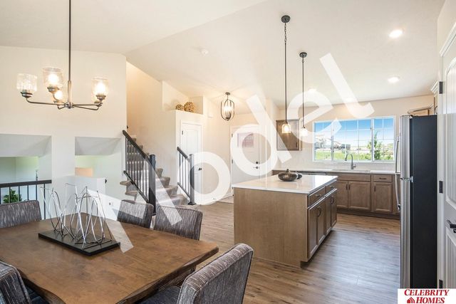 10706 Portage Drive, Papillion, NE 68046