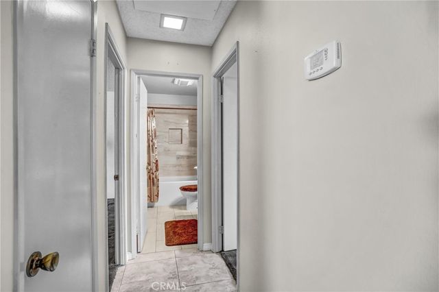 2891 Canyon Crest 15, Riverside, CA 92507