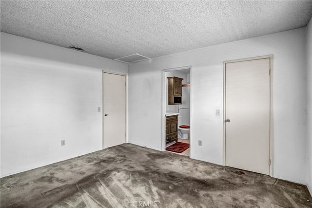 2891 Canyon Crest 15, Riverside, CA 92507