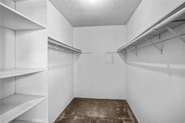 2891 Canyon Crest 15, Riverside, CA 92507