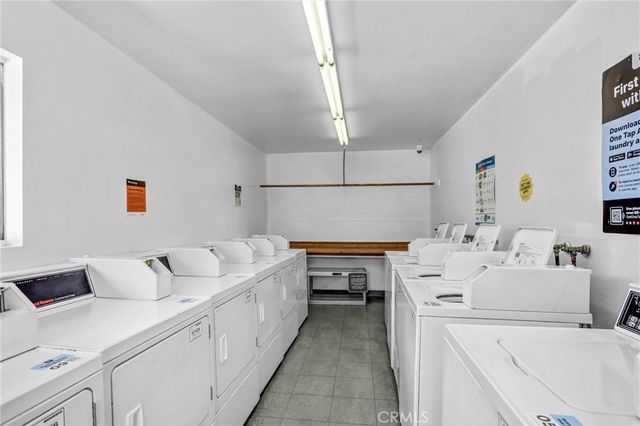 2891 Canyon Crest 15, Riverside, CA 92507