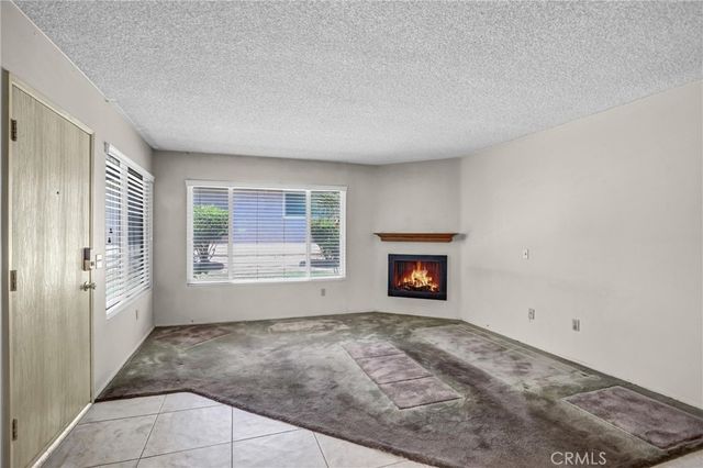 2891 Canyon Crest 15, Riverside, CA 92507