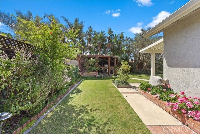 5706 E Bryce Avenue, Orange, CA 92867