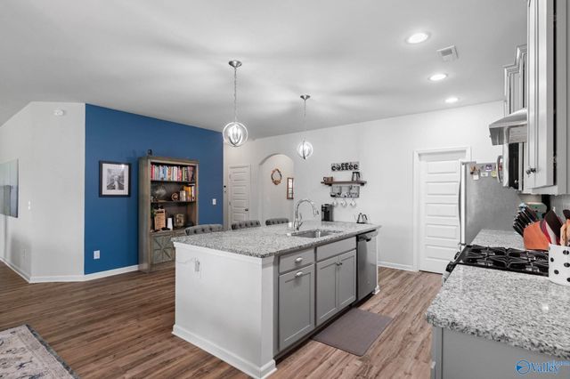 7613 Overton Street, Owens Cross Roads, AL 35763