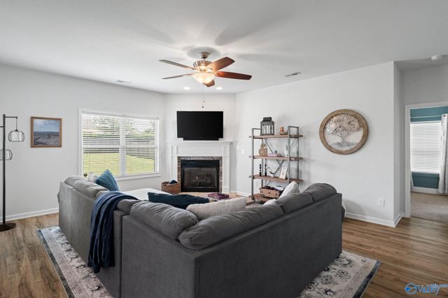 7613 Overton Street, Owens Cross Roads, AL 35763