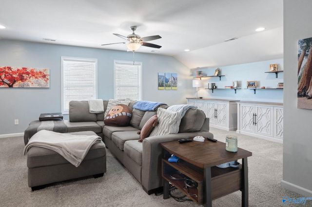 7613 Overton Street, Owens Cross Roads, AL 35763