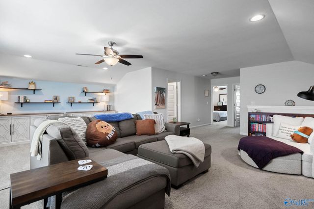 7613 Overton Street, Owens Cross Roads, AL 35763