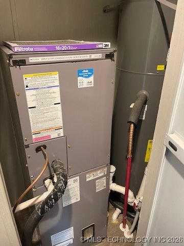 96 Maple Lane, Calera, OK 74730