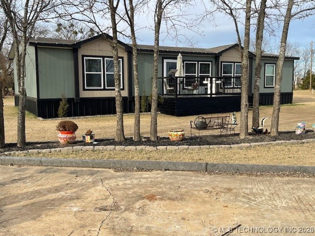 96 Maple Lane, Calera, OK 74730