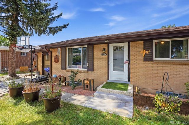 6895 W Bayaud Avenue, Denver, CO 80226