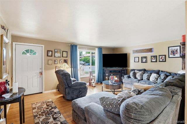 6895 W Bayaud Avenue, Denver, CO 80226