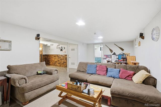 6895 W Bayaud Avenue, Denver, CO 80226