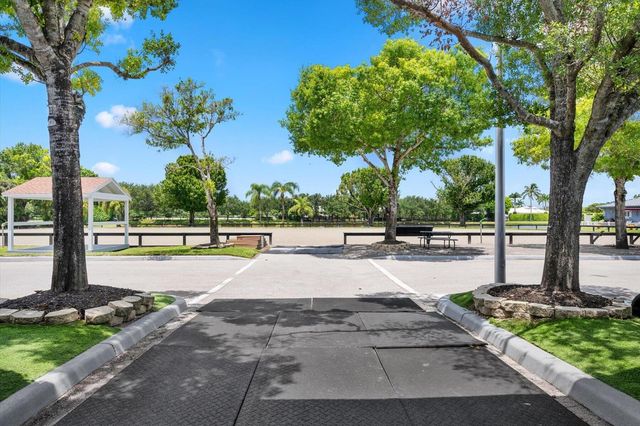 3604 Olde Hampton Drive 1a -1h, Wellington, FL 33414