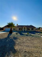 12401 Tesuque Road, Apple Valley, CA 92308