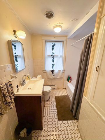 138 Sunset Ave, Amherst, MA 01002