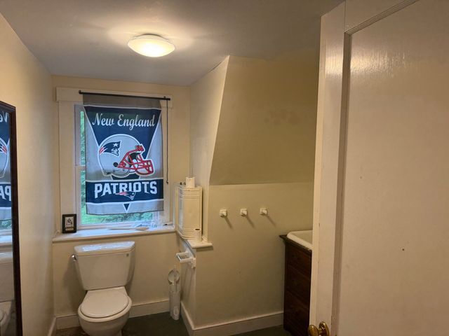 138 Sunset Ave, Amherst, MA 01002