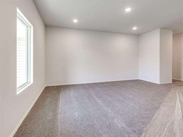 929 S Buffalo Lane, Mustang, OK 73064