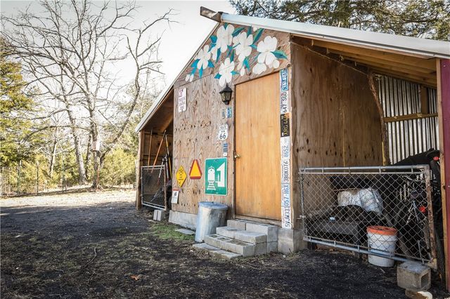 3952 County Road 906, Green Forest, AR 72638