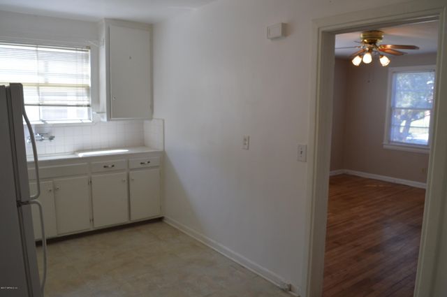 2834 DOWNING Street 2, Jacksonville, FL 32205