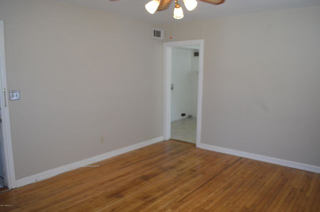 2834 DOWNING Street 2, Jacksonville, FL 32205