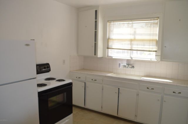 2834 DOWNING Street 2, Jacksonville, FL 32205