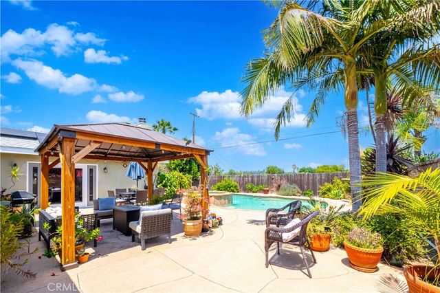 6574 Franrivers Avenue, West Hills, CA 91307