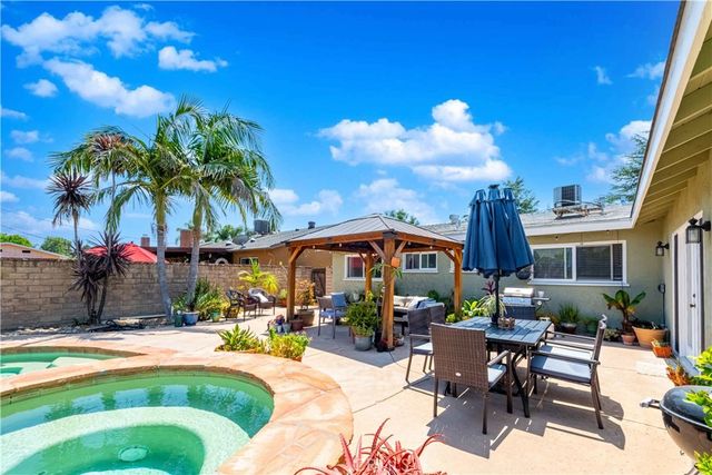 6574 Franrivers Avenue, West Hills, CA 91307