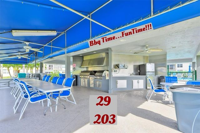 611 S Hollybrook Dr 203, Pembroke Pines, FL 33025