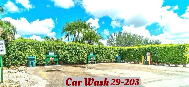 611 S Hollybrook Dr 203, Pembroke Pines, FL 33025